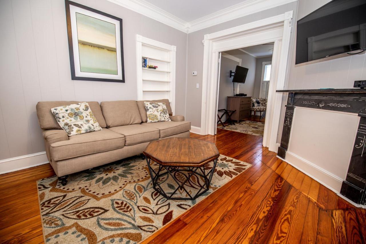 Downtown Annapolis King George 1St Floor Hideaway Apartment Bagian luar foto